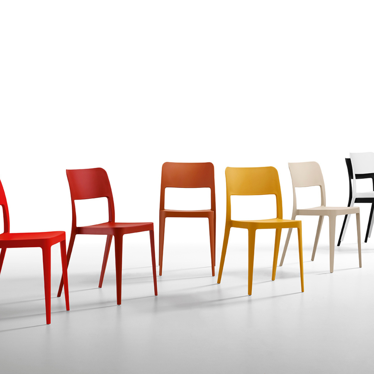 כיסא אוכל "Nene" בצבע שחור