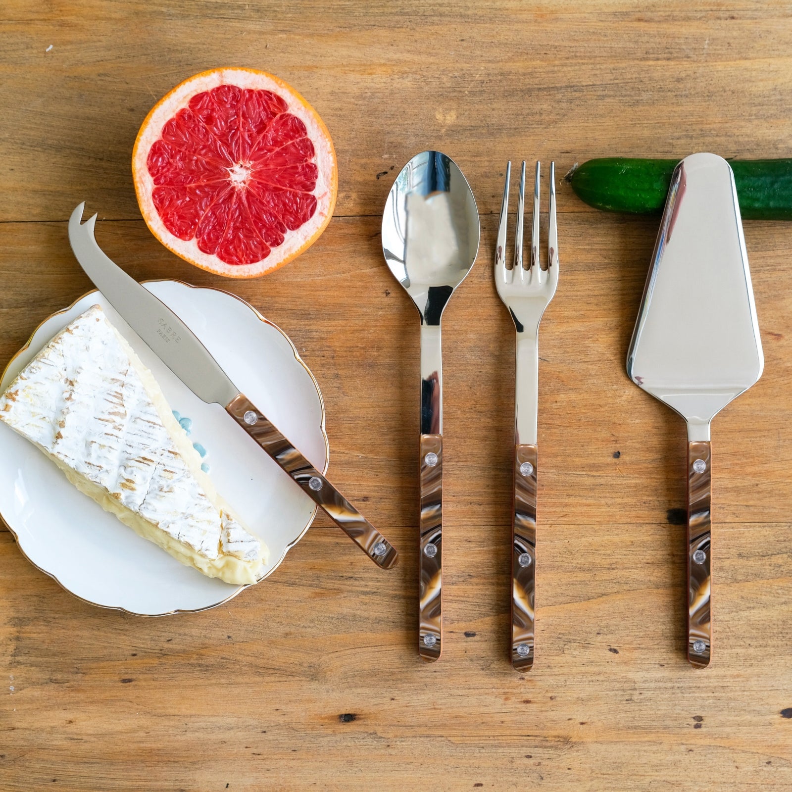 מרית להגשת עוגה "Bistro" בגוון Buffalo