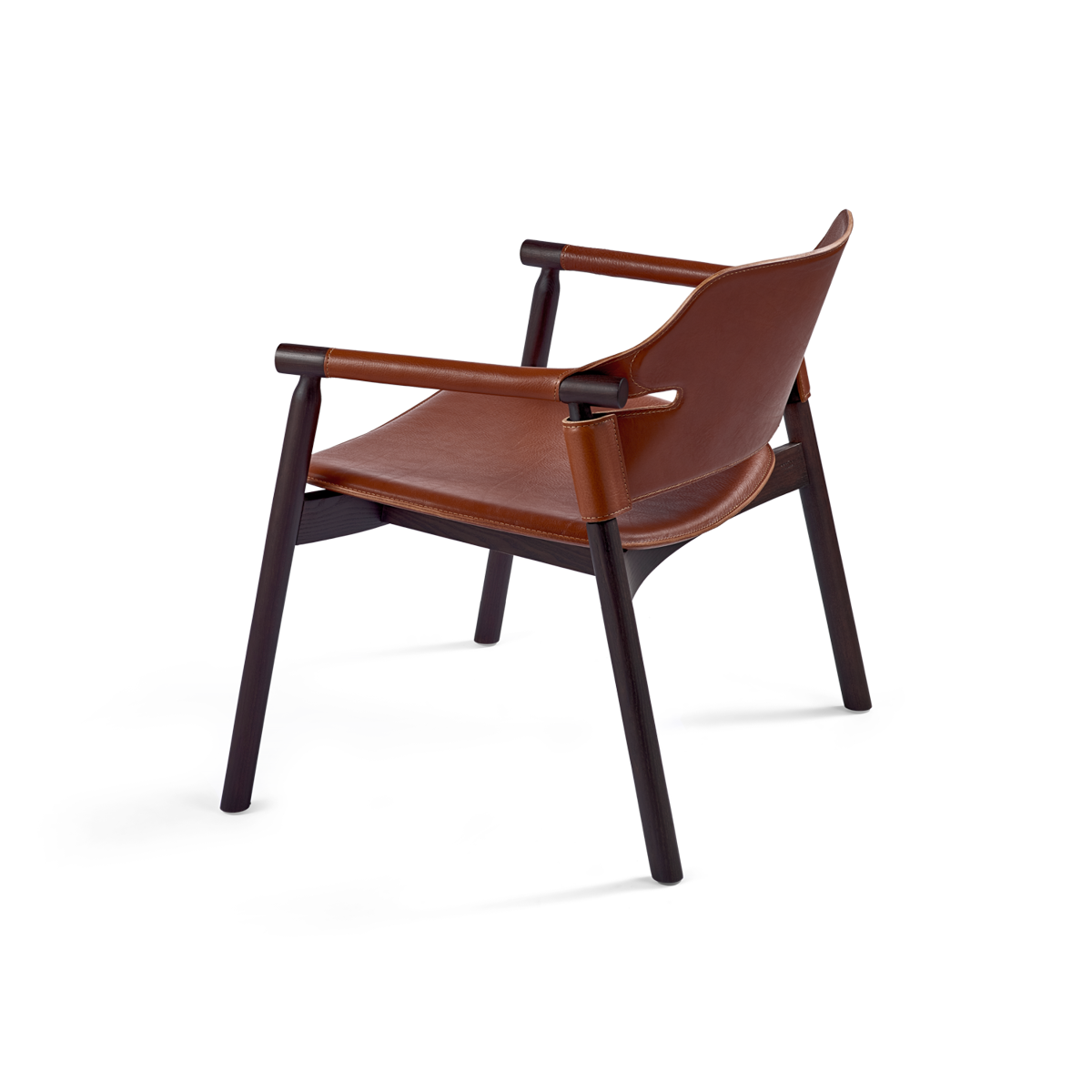 כורסא "Suite" מעור חום ורגלי עץ אגוז