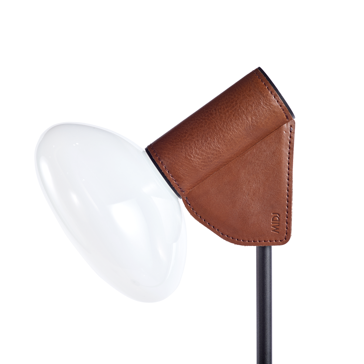 מנורה עומדת "Mug" בעור חום