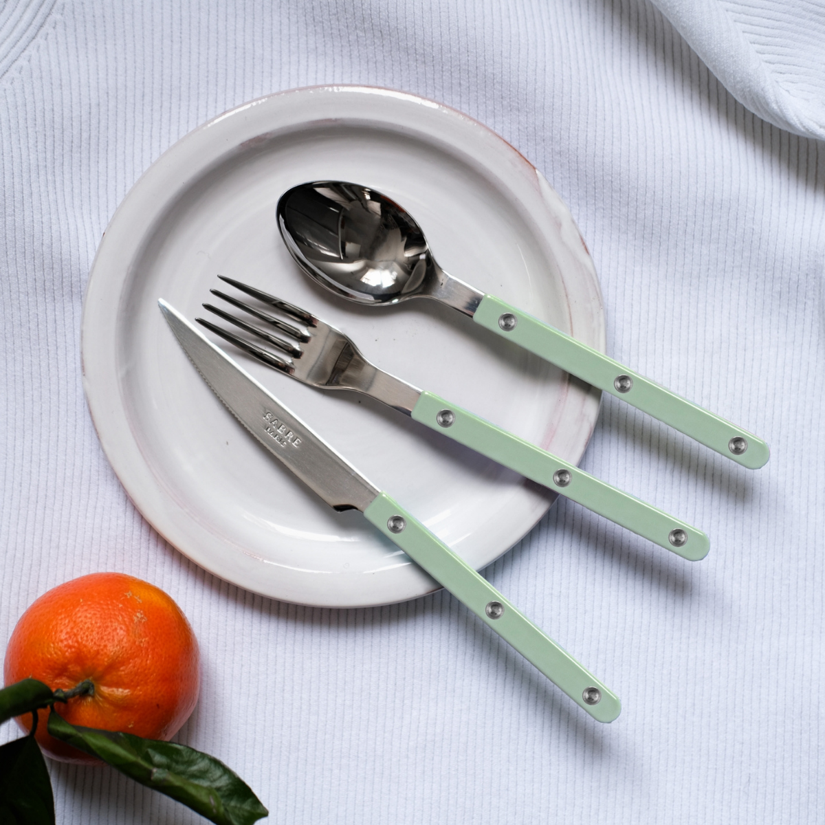 סכו"ם "Bistro" בצבע ירוק אספרגוס- 24 חלקים