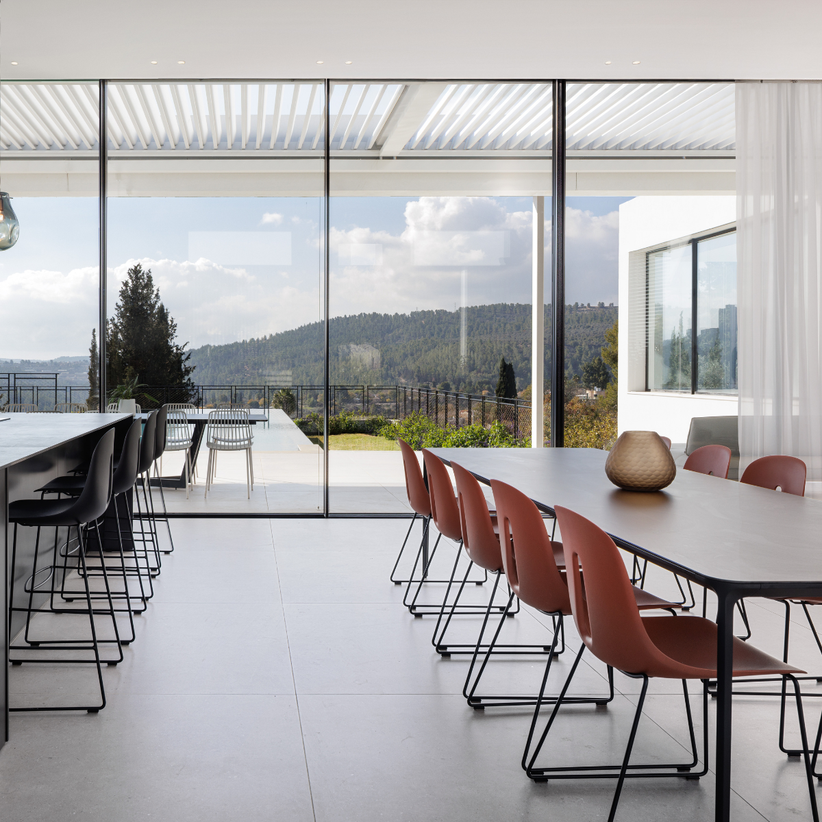 כיסא פינת אוכל "Gotham" בצבע טרקוטה