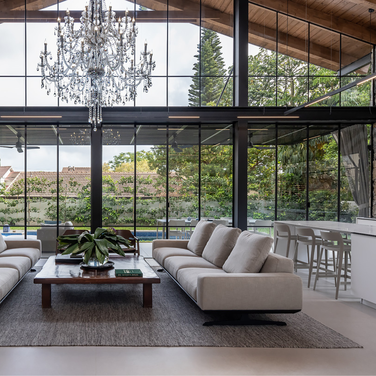 כיסא בר "Nene" בצבע חול